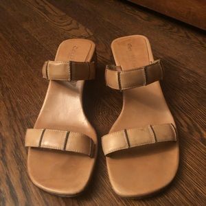 Ladies sandal